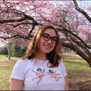 Meet your Posher, Camille